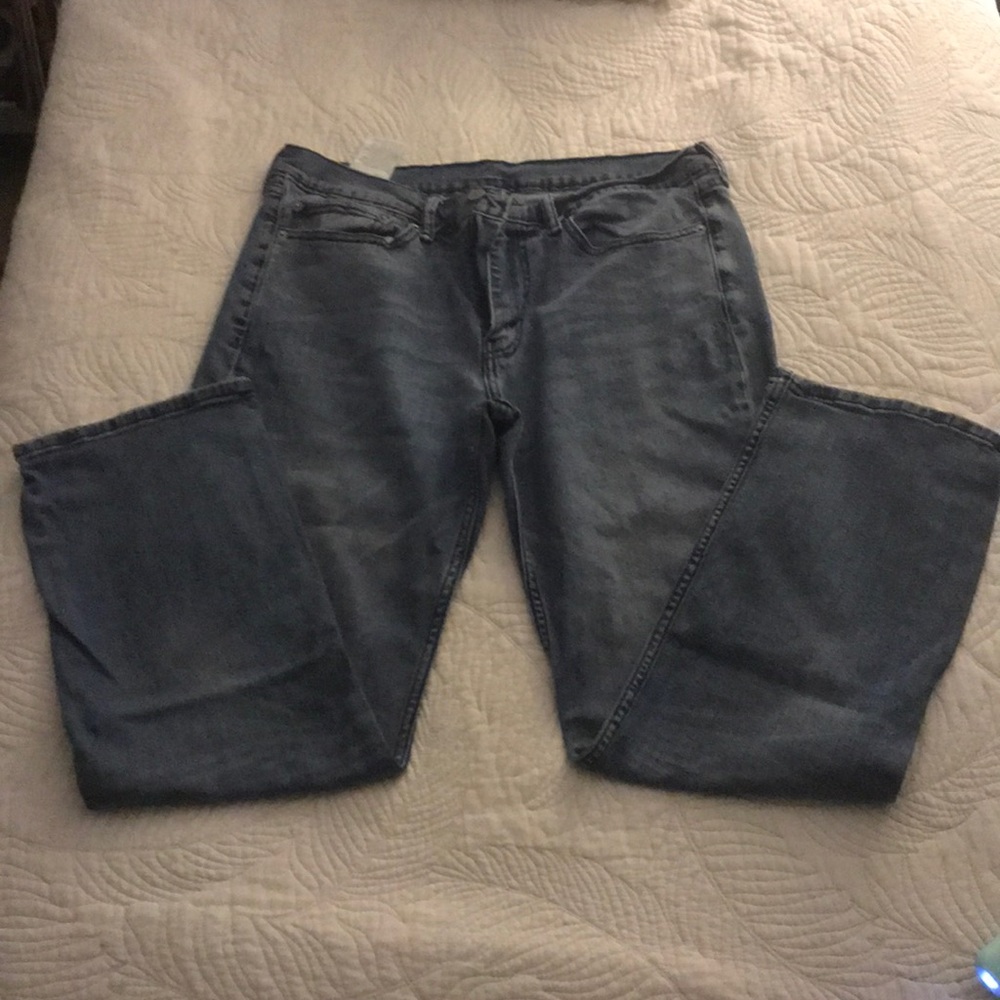 Blue Levi 514 Jeans